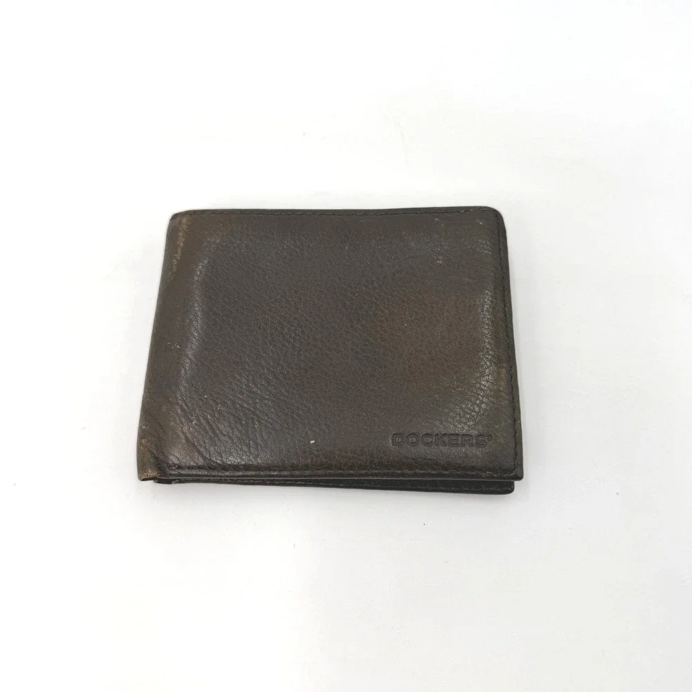 Dockers Mens Dark Brown Genuine Leather Bifold Wallet with ID Window‎ Flap